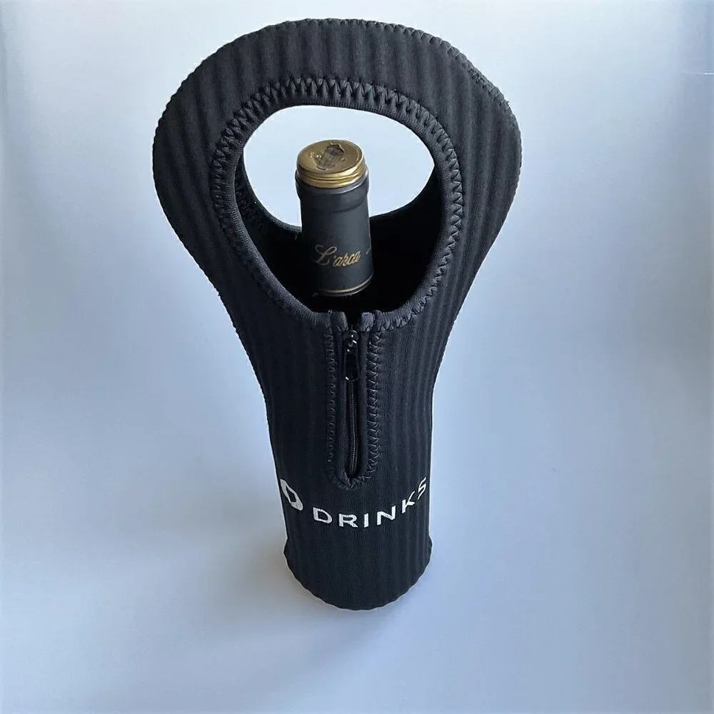 NEW WINE TOTE  ZIPPER SLEEVE